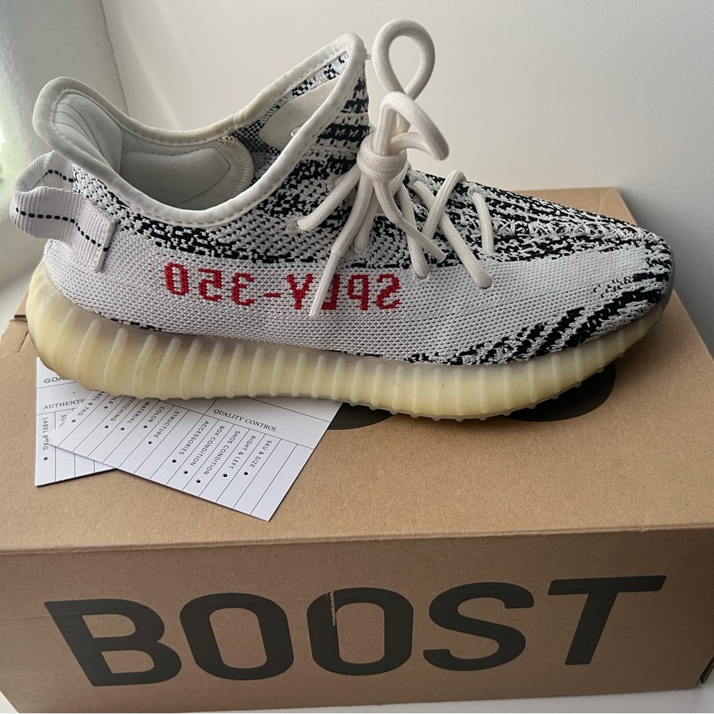 Adidas Yeezy Boost 350 V2 Zebra